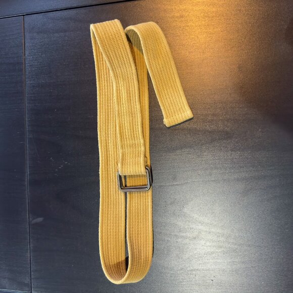 Hollister Tan Canvas Belt - Picture 1 of 3